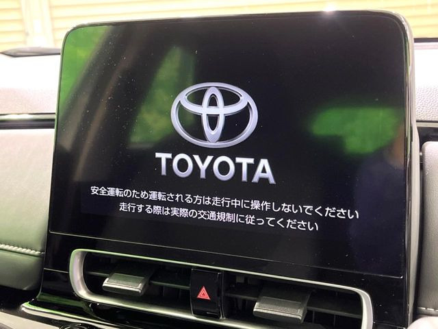 �y10�C���` �f�B�X�v���C�I�[�f�B�I�z���ʂ̃f�B�X�v���C��AppleCarPlay��AndroidAuto�����p�\�B�傫�ȉ�ʂŃX�}�z�i�r�A�v���������p���������܂���