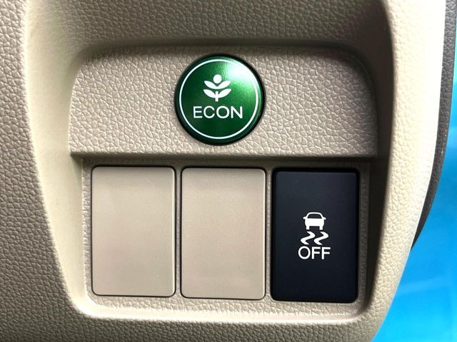 �y������h�~���u�z�ԗ��̉���������m����ƁA�����I�Ɏԗ��̐i�s������ۂ悤�Ɏԗ��𐧌䂵�܂��B�J�̓��ȂǊ���₷���H�ʏ󋵂ł����S�ȉ^�]���\�ł��B