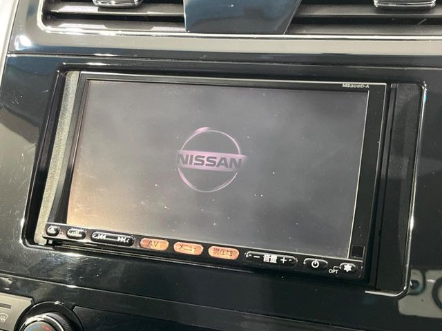 �y�����i�r�z�l�C�̏����i�r�𑕔����Ă���܂��B�i�r�̎g���₷���͂������A�I�[�f�B�I�@�\���[��!�L�����v�◷�s�͂������A�ʋ΂┃�����ȂǕ��i�̃h���C�u���y�����Ȃ�͂���