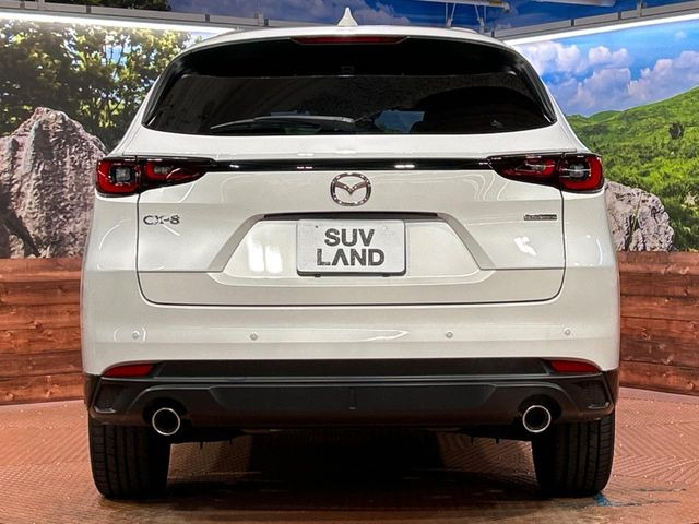 安心の最長10年・走行無制限保証(有償)をご用意。保証内容も充実はもちろん、無料点検&オイル交換や、年中無休の全国・24時間ロードサービスも付帯されておりますのでご安心下さい。