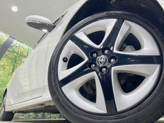 �y����17�C���`�A���~�z�C�[���z�O�ςɃ}�b�`���������A���~�z�C�[���𑕒����Ă���܂��B�e��ЊO�A���~�z�C�[����A�X�^�b�h���X�^�C�����戵�����Ă���܂��B���񂲑��k����������