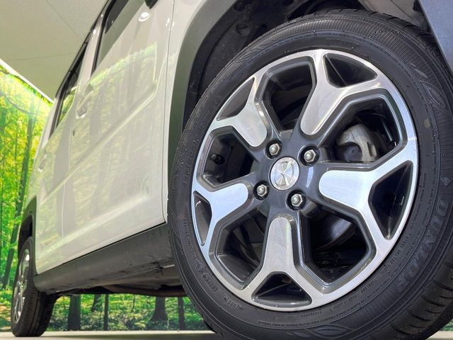 �y���������C���`�A���~�z�C�[���z�O�ςɃ}�b�`���������A���~�z�C�[���𑕒����Ă���܂��B�e��ЊO�A���~�z�C�[����A�X�^�b�h���X�^�C�����戵�����Ă���܂��B���񂲑��k����������