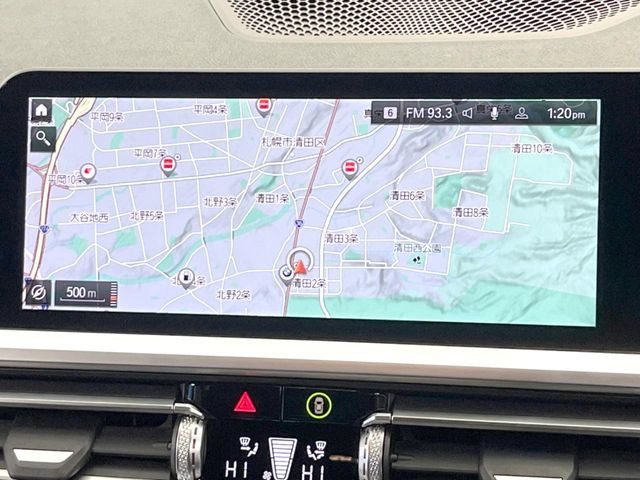 �����������i�r:��̊��̂���i�r�́A����������ԓ������o���Ă���܂��BBluetooth�Đ��ȂǃI�[�f�B�I�@�\���[�����Ă���܂��̂ŁA�^�]�����y���߂܂���