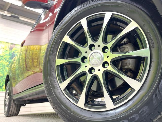 �y�A���~�z�C�[���z�O�ςɃ}�b�`�����A���~�z�C�[���𑕒����Ă���܂��B�e��A���~�z�C�[����A�X�^�b�h���X�^�C�����戵�����Ă���܂��B���񂲑��k����������