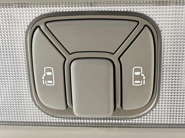 �y�����p���[�X���C�h�h�A�z�X�}�[�g�L�[��^�]�Ȃ̃X�C�b�`�Ō�ȗ����X���C�h�h�A�̊J���\���d��������͂����ăh�A���J����K�v�������A�����Ȃ��q�l�ł��ȒP�ɊJ���߂ł����K�ł���