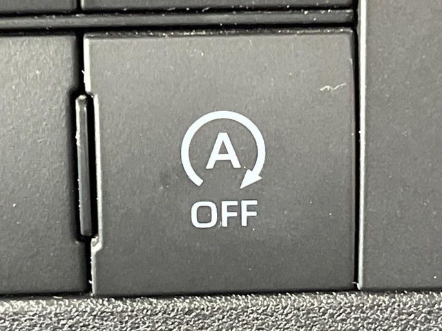 �y�A�C�h�����O�X�g�b�v�z�ԐM����a�؂Œ�Ԃ����ۂɃG���W�����~���A���ʂȔR���̏����}���܂��B�R��������ی�ɂȂ���@�\��G���W���̓u���[�L�𗣂��΍Ďn�����܂��B