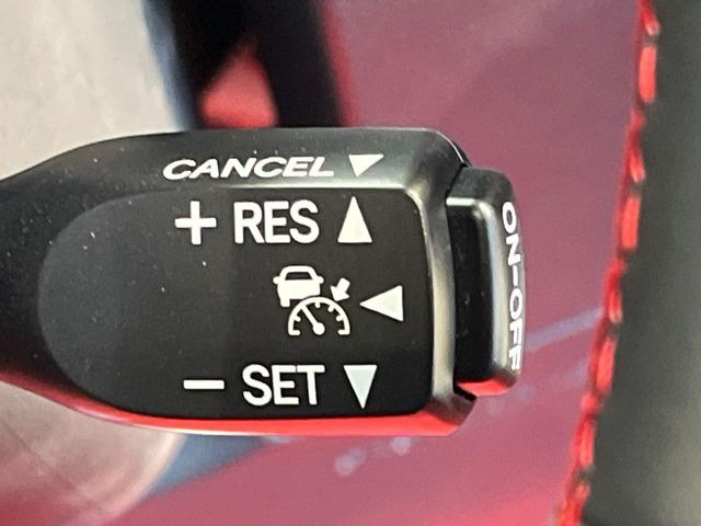 �y���[�_�[�N���[�Y�R���g���[���z�������H�ł̒��������s���y��!!�����ő��x��ۂN���[�Y�R���g���[�����A�Փˌy���V�X�e���ƘA�g���A�O���̎ԗ������m���ĎԊԂ�ۂ悤�ɑ��x���߂��Ă���܂�!!