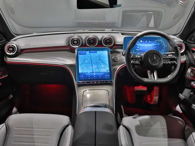 CクラスC200 4マチック アバンギャルド AMGラインパッケージ (ISG) 4WD