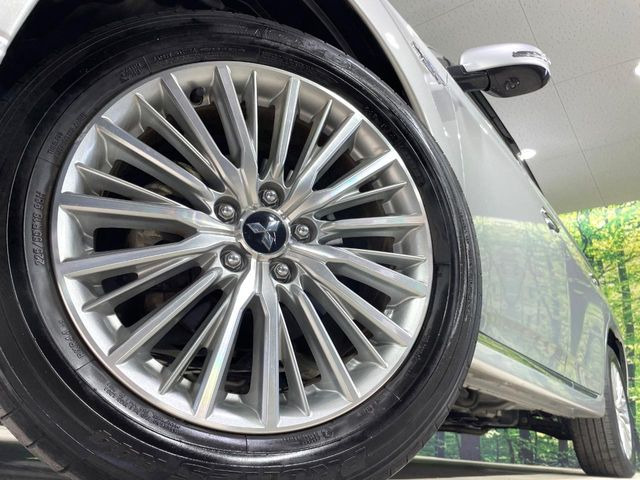 �y����18�C���`�A���~�z�C�[���z�O�ςɃ}�b�`���������A���~�z�C�[���𑕒����Ă���܂��B�e��ЊO�A���~�z�C�[����A�X�^�b�h���X�^�C�����戵�����Ă���܂��B���񂲑��k����������