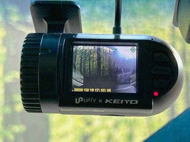 �y�h���C�u���R�[�_�[�z���S�E���S�ȃJ�[���C�t�ɕK�{�̃h���C�u���R�[�_�[�𑕔�!���s���͂������A������^�]�⎖�̂ɑ��������ۂ̏󋵂��f���ŋL�^���A����̃��X�N�ɔ����܂��B