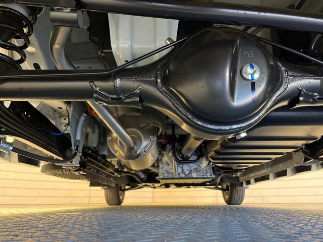 ����肪���ꂢ�Ȃ����ɁA�h�K���H�̎{�H���I�X�X���B�~��n��͂������A���ݕ��ɂ��Z���̕���A��Ń}�����E�E�B���^�[�X�|�[�c���������ɂ��D�]���������Ă���܂��B