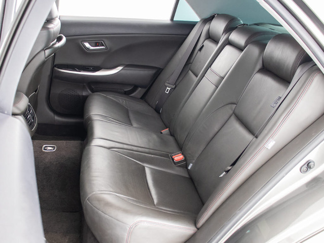 �V�i20�C���`�A���~�z�C�[��&�V�i�^�C�������ς݂ł�!�A���~�z�C�[���̕ύX���\�ł�!���q�l�̂��D�݂�1����쐬�\�ƂȂ�܂�!���ڍׂ̓X�^�b�t�܂ł��q�˂��������B