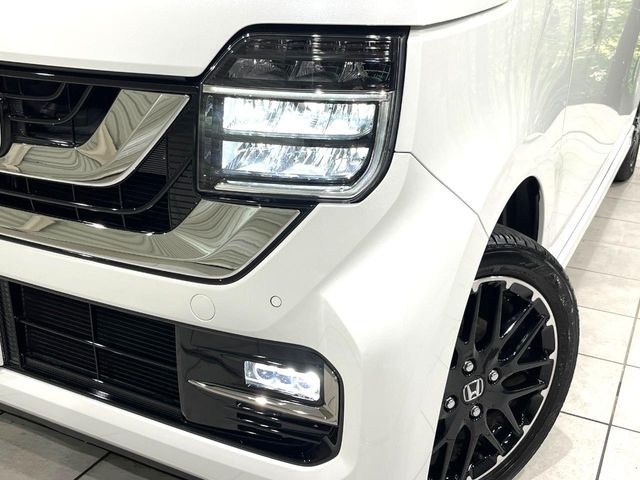 �yLED�w�b�h���C�g�z���V����ԑ��s�����ǍD�Ȏ��E���m�ۂ����S���ĉ^�]�ł��鍂�P�xLED�w�b�h���C�g�𑕔�!�_�����x�������A����d�͂��}�����Ă��܂��B