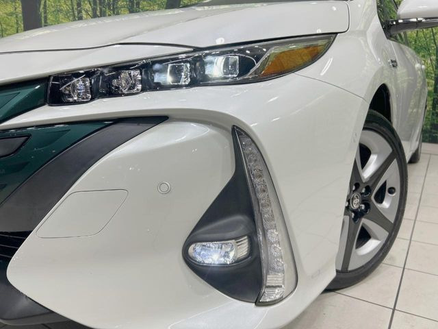 �y�O��LED�w�b�h���C�g�z�X�^�C���b�V���Ȍ����ڂ̎O��LED�w�b�h���C�g�𑕔���X�^�C�������łȂ��A��Ԃ̑��s�����E�ǍD�ň��S���Ă���肢�������܂��B