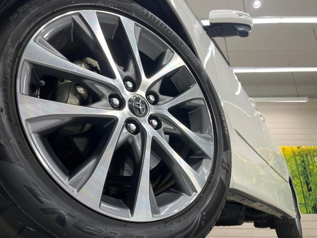 �y�����A���~�z�C�[���z�O�ςɃ}�b�`���������A���~�z�C�[���𑕒����Ă���܂��B�e��ЊO�A���~�z�C�[����A�X�^�b�h���X�^�C�����戵�����Ă���܂��B���񂲑��k����������