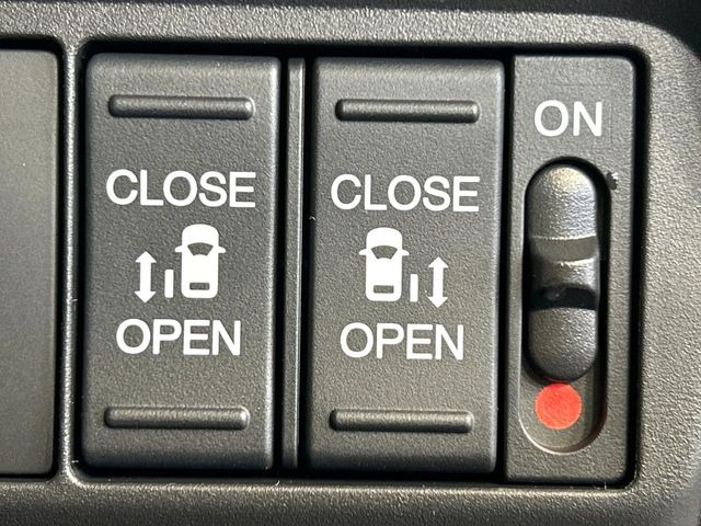 �y�����p���[�X���C�h�h�A�z�X�}�[�g�L�[��^�]�Ȃ̃X�C�b�`�Ō�ȗ����X���C�h�h�A�̊J���\���d��������͂����ăh�A���J����K�v�������A�����Ȃ��q�l�ł��ȒP�ɊJ���߂ł����K�ł���