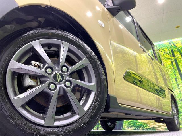 �y����14�C���`�A���~�z�C�[���z�O�ςɃ}�b�`���������A���~�z�C�[���𑕒����Ă���܂��B�e��ЊO�A���~�z�C�[����A�X�^�b�h���X�^�C�����戵�����Ă���܂��B���񂲑��k����������