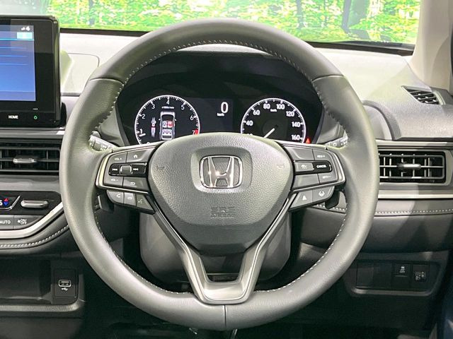 �y�����v�����X�e�A�����O�z�㎿�Ȋv���g�p���邱�ƂŁA��ɂ����������݂ƂĂ��^�]���₷���n���h���ł���