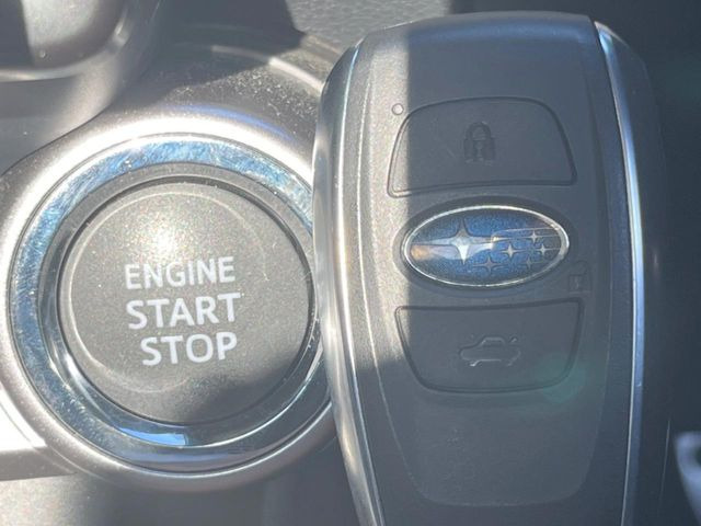 �y�A�N�Z�X�L�[&�v�b�V���X�^�[�g�z�J�o����|�P�b�g�ɓ��ꂽ�܂܂ł��h�A�̎{���E�������\�ȃX�}�[�g�L�[�𑕔��B�G���W���̃I���E�I�t�����J�M�����o���K�v�������A�{�^�����v�b�V�����邾����OK��