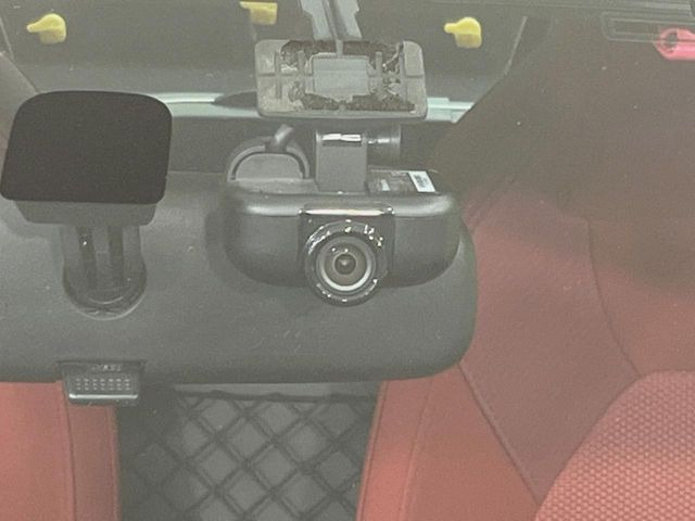 �y�h���C�u���R�[�_�[�z���S�E���S�ȃJ�[���C�t�ɕK�{�̃h���C�u���R�[�_�[�𑕔�!���s���͂������A������^�]�⎖�̂ɑ��������ۂ̏󋵂��f���ŋL�^���A����̃��X�N�ɔ����܂��B