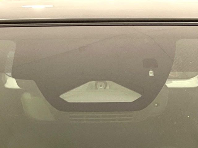 �y�g���^�Z�[�t�e�B�Z���X�z���s���ɑO���̎ԗ�����F�����A�Փ˂������Ȏ��͌x��ƃu���[�L�ŏՓˉ���Ɣ�Q�y�����A�V�X�g�B�����S�Ƀh���C�u�����y���݂��������܂��B