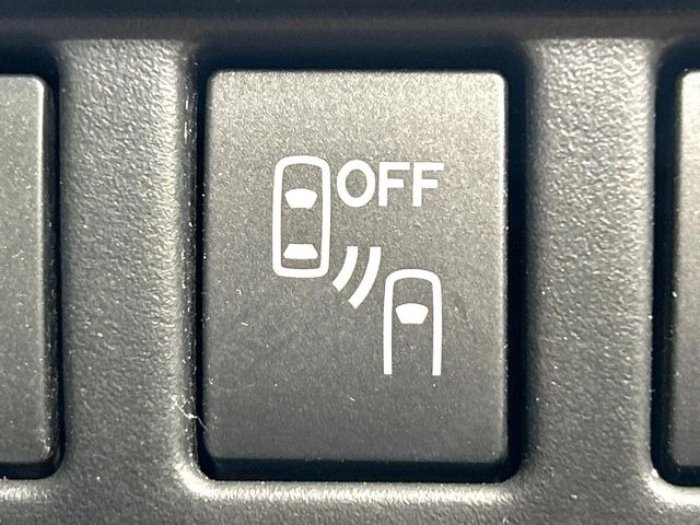 �y�����r�[�N���f�B�e�B�N�V�����z���s���A�h�A�~���[�̎��p�ɂȂ�₷���ӏ��Ɍ㑱�Ԃ��ڋ߂���ƃT�C�h�~���[�t�߂Ɍx����\���A�h���C�o�[�ɒ��ӊ��N�ƁA����̍ۂ̓n���h��������A�V�X�g�����܂��B