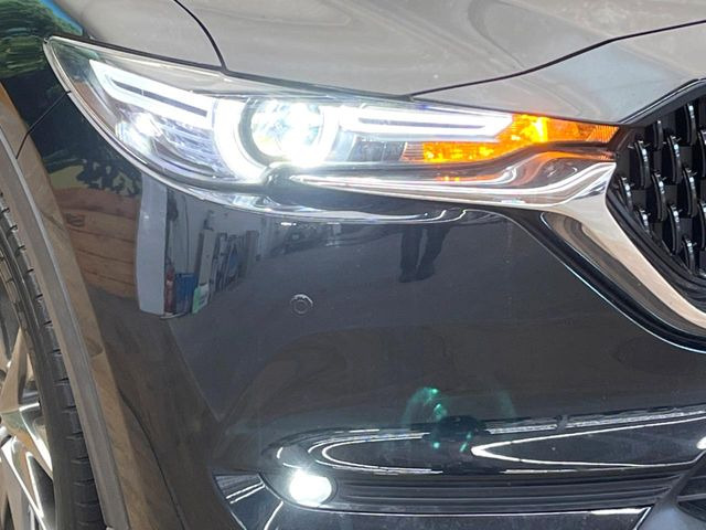 �yLED�w�b�h���C�g�z���V����ԑ��s�����ǍD�Ȏ��E���m�ۂ����S���ĉ^�]�ł��鍂�P�xLED�w�b�h���C�g�𑕔�!�_�����x�������A����d�͂��}�����Ă��܂��B