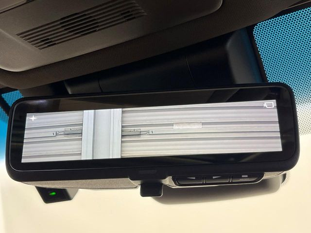 �y�f�W�^���C���i�[�~���[�z��Ȃ̑傫�ȉו��⓯��҂Ō�����m�F���Â炢���ł����S!�J�������B�e�����ԗ�����̉f�������[���~���[���ɕ\���B�N���A�Ȏ��E�ŏ󋵂̊m�F���\�ł�!