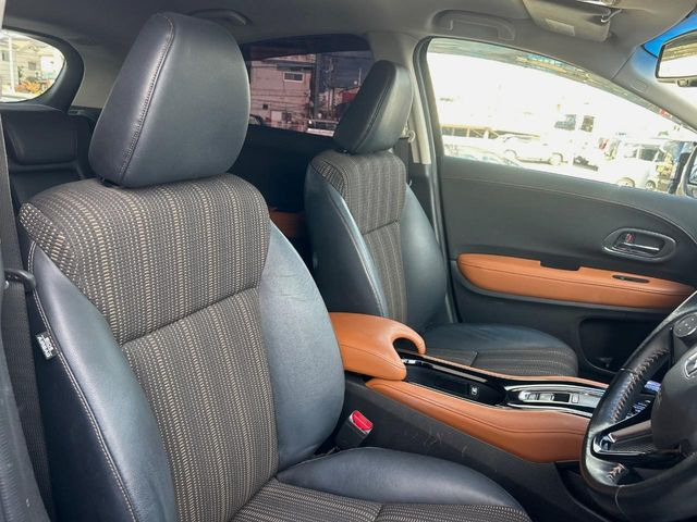 �y�n�[�t���U�[�V�[�g�z�������ƍ���S�n�𗼗������l�C�̃V�[�g���w�ʁE���ʂ̃t�@�u���b�N�f�ނ́A�ʋC���̗ǂ��⊊��ɂ����ɗD��Ă��܂��B�C���╞���ɍ��E���ꂸ���K�ɂ���肢�������܂��B