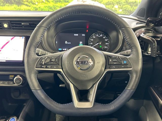 �y�����v�����X�e�A�����O�z�㎿�Ȋv���g�p���邱�ƂŁA��ɂ����������݂ƂĂ��^�]���₷���n���h���ł���