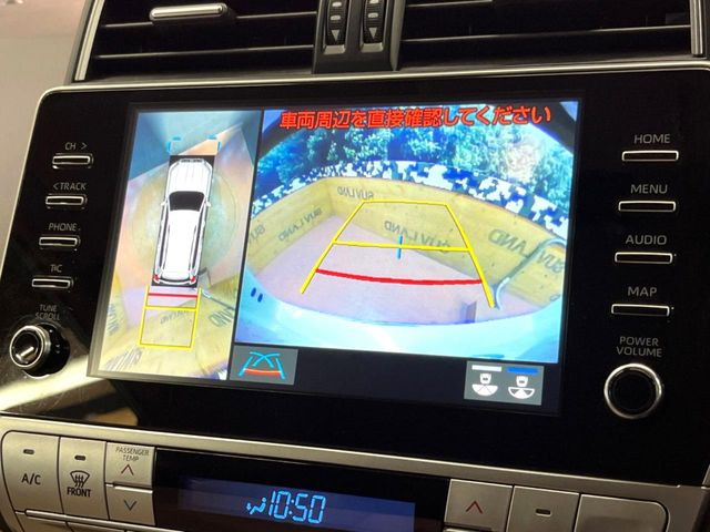 �y�p�m���~�b�N�r���[���j�^�[�z��p�̃J�����ɂ��A�ォ�猩���낵���悤�Ȏ��_��360�x�N���}�̎��͂��m�F���邱�Ƃ��ł��܂������p�������m�F���₷���A�����ꏊ�ł̐؂�Ԃ��⒓�Ԃ��X���[�Y�ɍs���܂��B