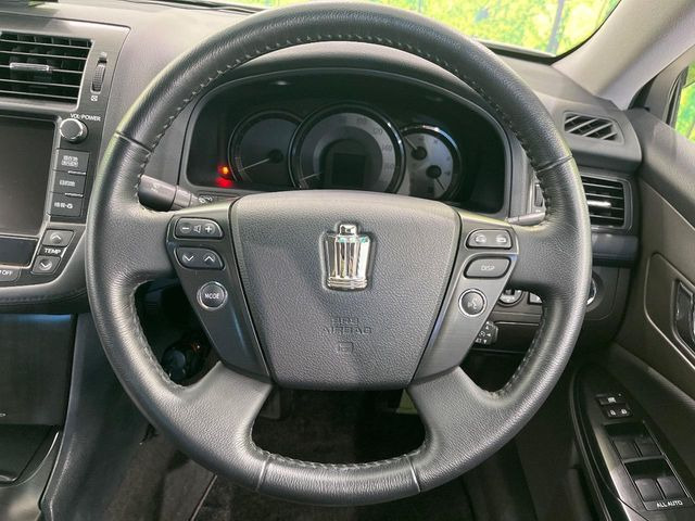 �y�����v�����X�e�A�����O�z�㎿�Ȋv���g�p���邱�ƂŁA��ɂ����������݂ƂĂ��^�]���₷���n���h���ł���