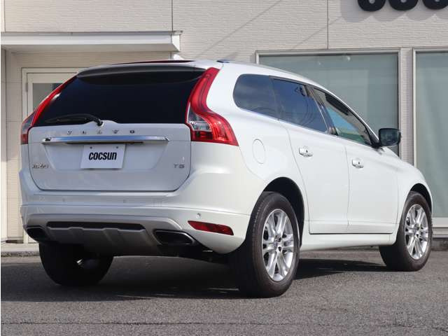 �G���W���I�C���̓t�����X��MOTUL(���`���[��)���g�p���Ă��܂��B�V���{���{�e���f���ɓK������قȂ�S�x�̃I�C�������p�ӂ��Ă��܂��B