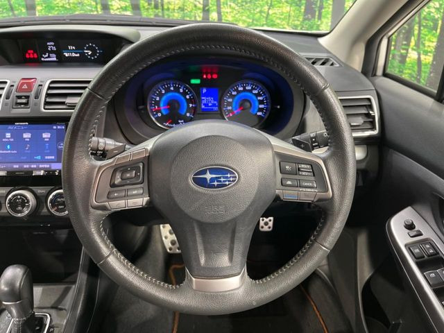 �y�����v�����X�e�A�����O�z�㎿�Ȋv���g�p���邱�ƂŁA��ɂ����������݂ƂĂ��^�]���₷���n���h���ł���