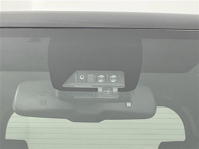 エスクァイア2.0 Gi プレミアムパッケージ ブラックテイラード 4WD