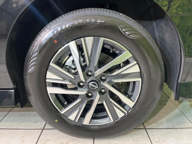 �y�����A���~�z�C�[���z�O�ςɃ}�b�`���������A���~�z�C�[���𑕒����Ă���܂��B�e��ЊO�A���~�z�C�[����A�X�^�b�h���X�^�C�����戵�����Ă���܂��B���񂲑��k����������