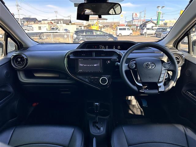 アクア1.5 S スタイルブラック