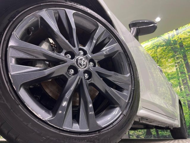 �y����17�C���`�A���~�z�C�[���z�O�ςɃ}�b�`���������A���~�z�C�[���𑕒����Ă���܂��B�e��ЊO�A���~�z�C�[����A�X�^�b�h���X�^�C�����戵�����Ă���܂��B���񂲑��k����������