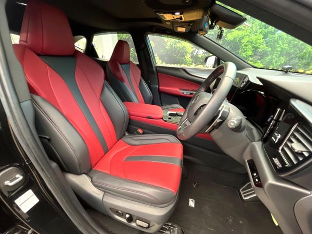 �y��p�X�|�[�c�V�[�g�z�z�[���h���ɗD��A�J�[�u���̑̂������}�����Ă���܂��B�܂��A�̂Ƀt�B�b�g���邩�獘��w�������ɂ����A�����O�h���C�u�⍂�����s�ł����K�ɂ��߂������������܂���