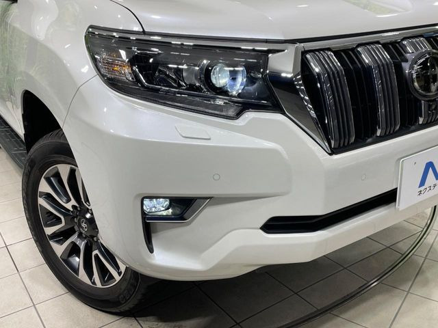 �yLED�w�b�h���C�g�z���V����ԑ��s�����ǍD�Ȏ��E���m�ۂ����S���ĉ^�]�ł��鍂�P�xLED�w�b�h���C�g�𑕔�!�_�����x�������A����d�͂��}�����Ă��܂��B