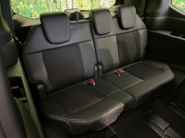 3��ڃV�[�g�͂�������ԗǍD����l�ł��������ƍ����Ē����܂��̂ŁA��l���ł̂��o���������N���N�ł��􂲉Ƒ��ŁA�C�̒m�ꂽ���ԂŁA�h���C�u�ɍs���̂��y���݂ł��ˁ�