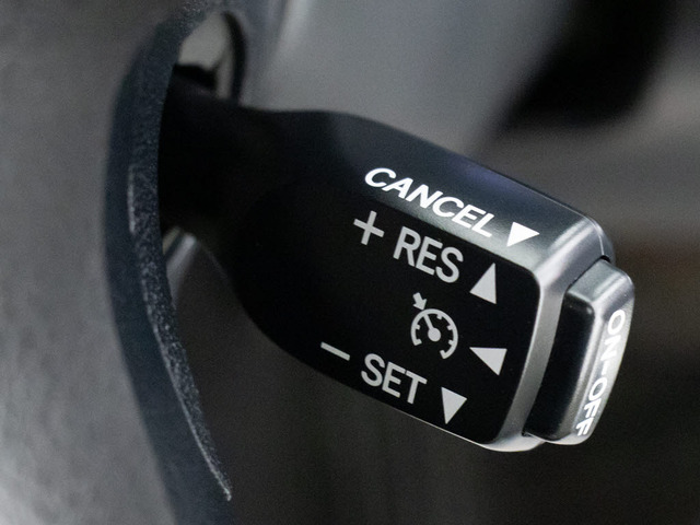 �y�I�[�g�N���[�Y�R���g���[���z���ځB�A�N�Z������Ȃ��ł��Ԃ������ŃX�s�[�h��ۂ��Ă����@�\�ł��������̍����͊y�X�ł�