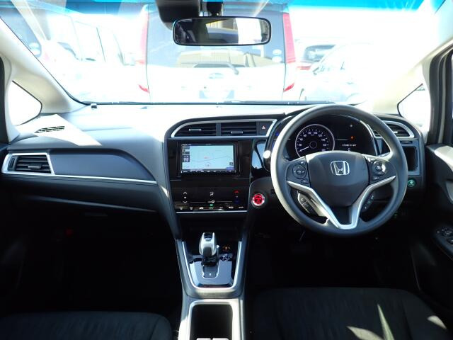 �����r���[�̉摜�ɂȂ�܂��B�I���b�N�X�F�蒆�ÎԂɂ́A���w��������S���Ă���肢���������߂ɁA�Ǝ��́u�I���b�N�X�F�蒆�Îԕۏ؁v�����t�����Ă��܂��B