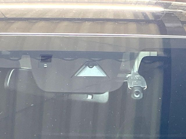 �y�X�}�[�g�V�e�B�u���[�L�T�|�[�g�z�ᑬ���s���ɑO���̎ԗ�����F�����A�Փ˂������Ȏ��͌x��ƃu���[�L�ŏՓˉ���Ɣ�Q�y�����A�V�X�g�B�����S�Ƀh���C�u�����y���݂��������܂��B