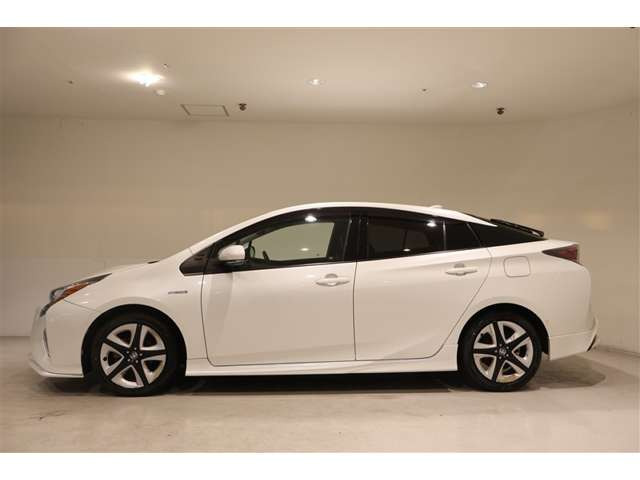 プリウス1.8 A ツーリングセレクション