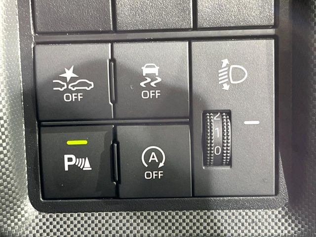 �y�X�}�[�g�A�V�X�g�z���s���ɑO���̎ԗ�����F�����A�Փ˂������Ȏ��͌x��ƃu���[�L�ŏՓˉ���Ɣ�Q�y�����A�V�X�g�B�����S�Ƀh���C�u�����y���݂��������܂��B