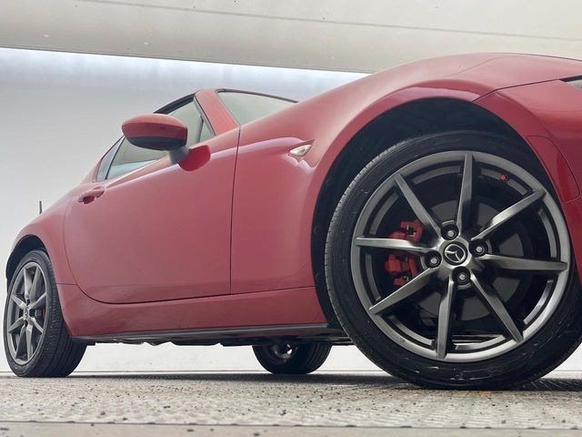 �y����17�C���`�A���~�z�C�[���z�O�ςɃ}�b�`���������A���~�z�C�[���𑕒����Ă���܂��B�e��ЊO�A���~�z�C�[����A�X�^�b�h���X�^�C�����戵�����Ă���܂��B���񂲑��k����������