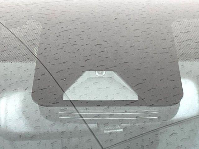 �y�g���^�Z�[�t�e�B�Z���X�z���s���ɑO���̎ԗ�����F�����A�Փ˂������Ȏ��͌x��ƃu���[�L�ŏՓˉ���Ɣ�Q�y�����A�V�X�g�B�����S�Ƀh���C�u�����y���݂��������܂��B