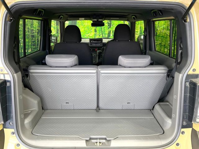 ���i�̂���������ʋ΁A���}���ɏ\���ȉ׎��X�y�[�X���m�ۂ��Ă���܂��B�Z�J���h�V�[�g��|���ƁA�傫�ȉו��̐ύڂ��\�ł���