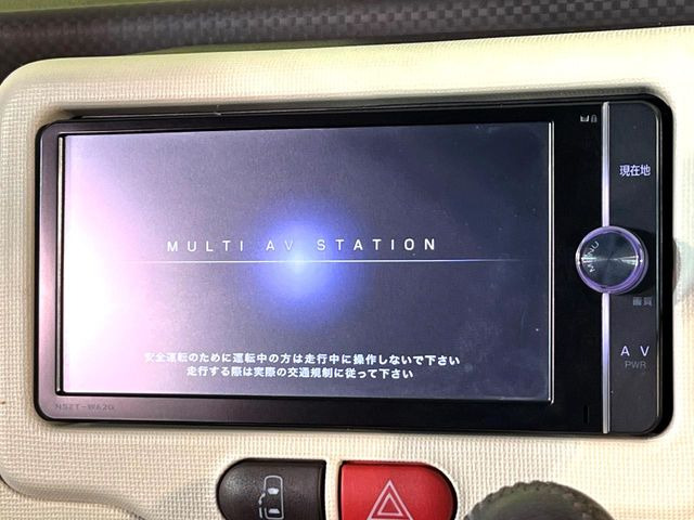 �y�����i�r�z�l�C�̏����i�r�𑕔����Ă���܂��B�i�r�̎g���₷���͂������A�I�[�f�B�I�@�\���[��!�L�����v�◷�s�͂������A�ʋ΂┃�����ȂǕ��i�̃h���C�u���y�����Ȃ�͂���